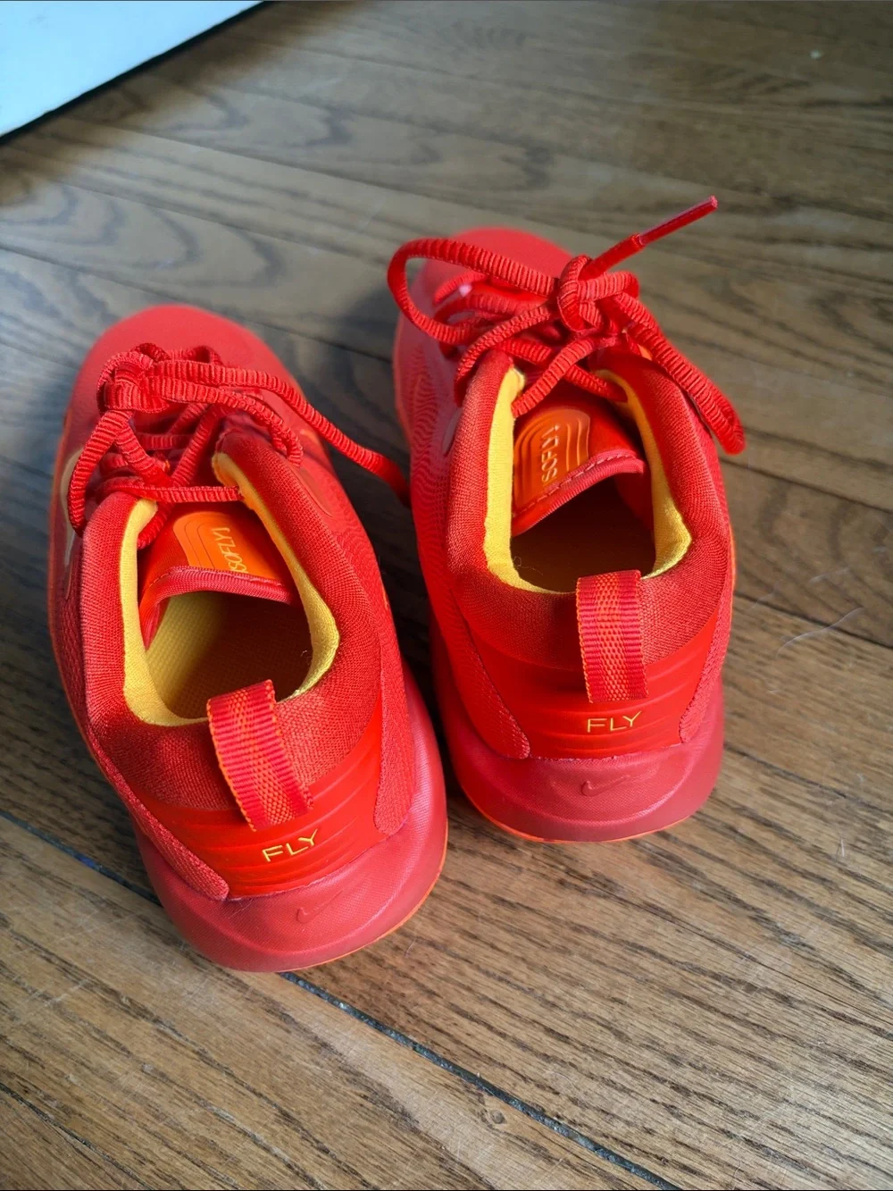 Nike Big Kids 4.5 Orange Mesh Isofly Sneakers